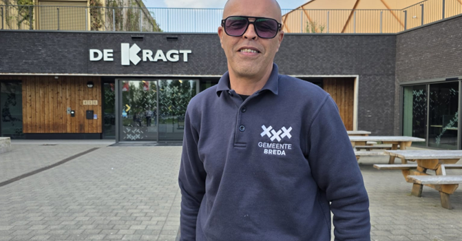 Interview met de beheerder van de Kragt, Azzedine Interview met de beheerder van de Kragt, Azzedine